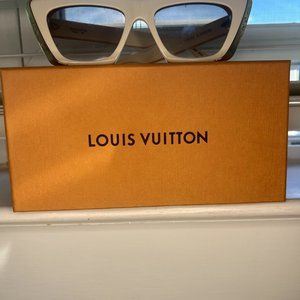 Louis Vuitton, Accessories, Louis Vuitton Moon Cat Eye Sunglasses